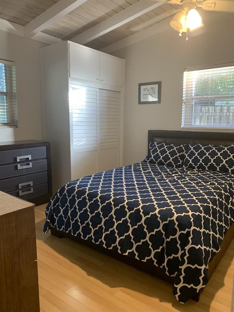 Quiet Furnished Master Private BR