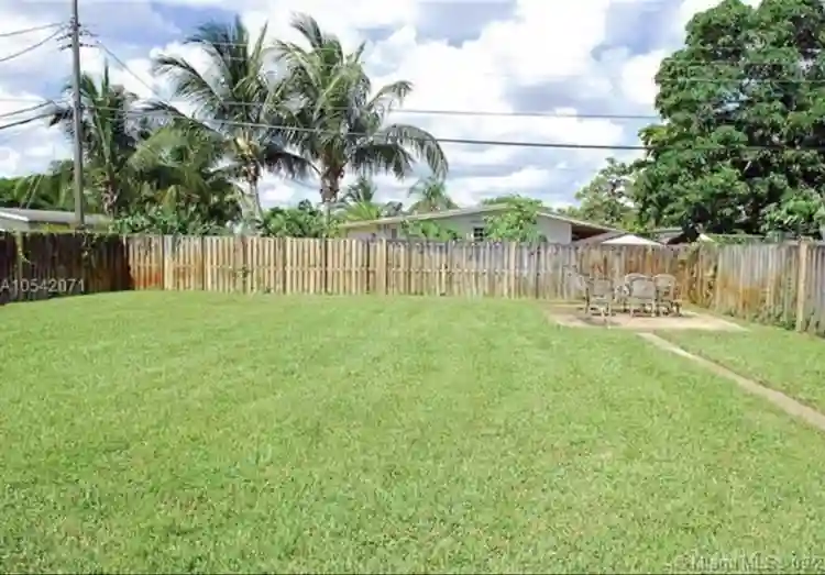 Quiet Master with Private Bathroomm