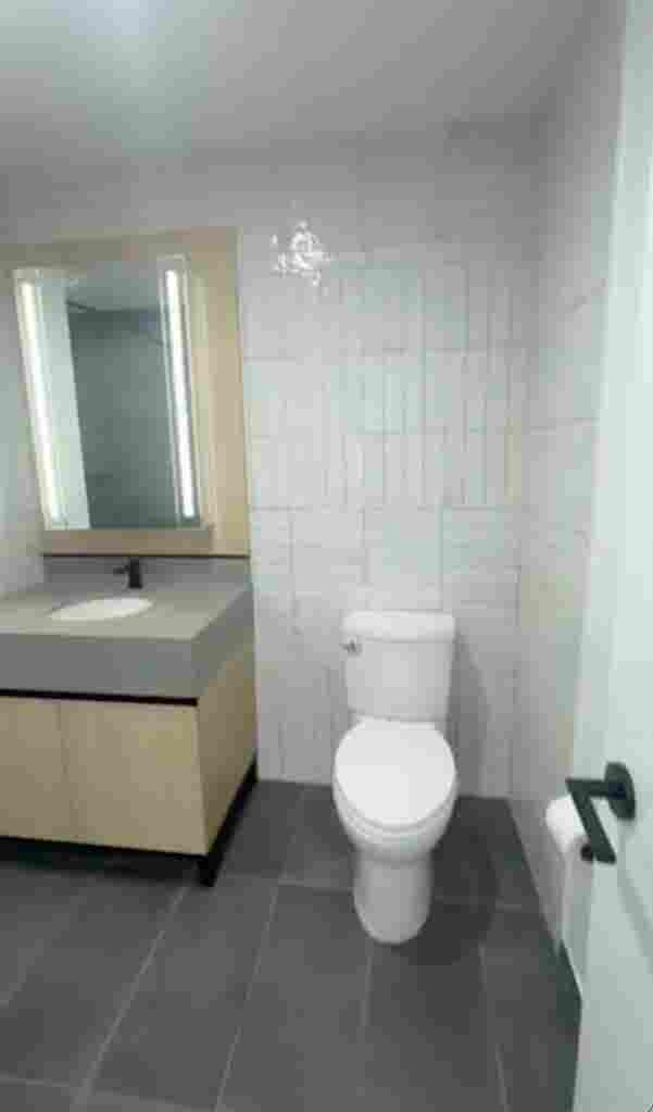 Immediate Flex Room in b
