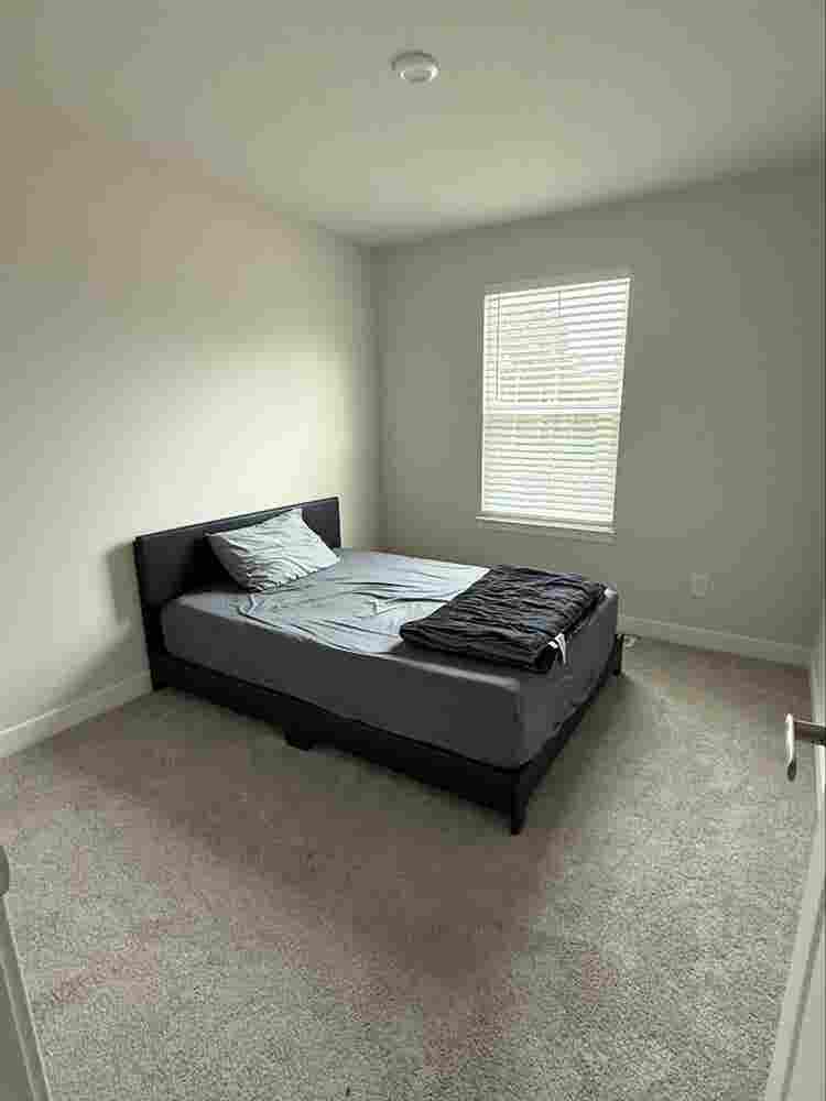 Private room for rent
