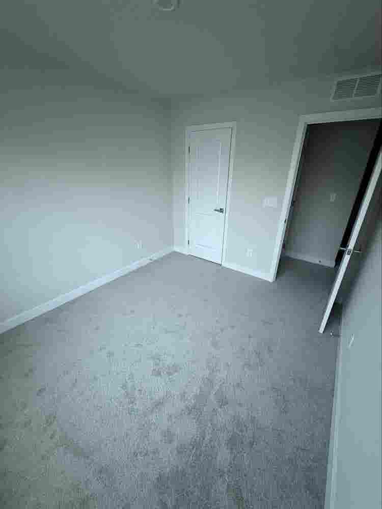 Private room for rent