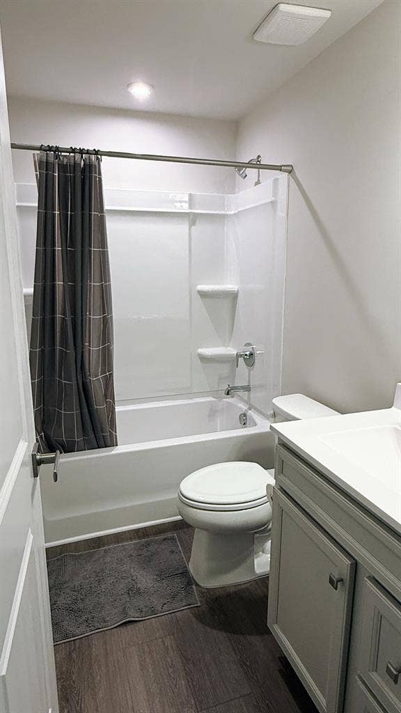Private room with bathroom for rent