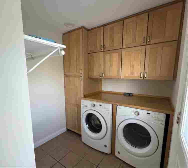 Private Room for Rent — 
Roommate