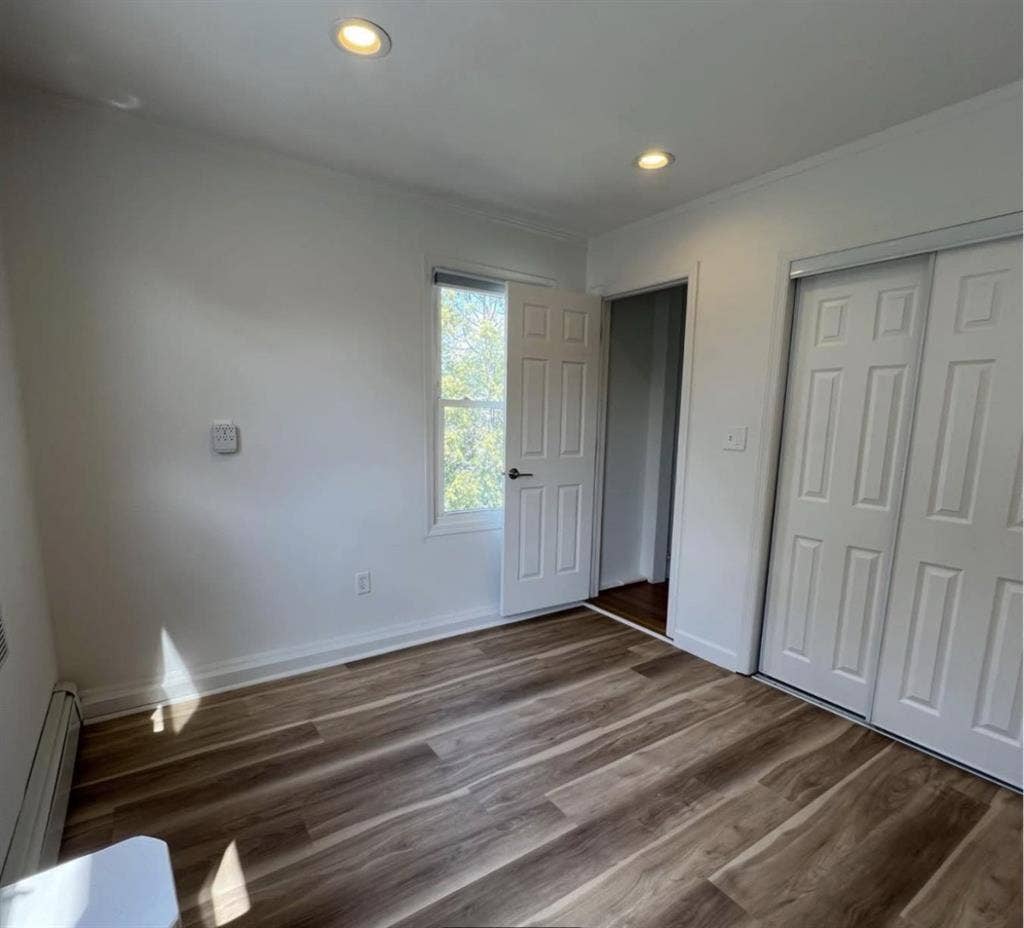 Private Room for Rent — 
Roommate