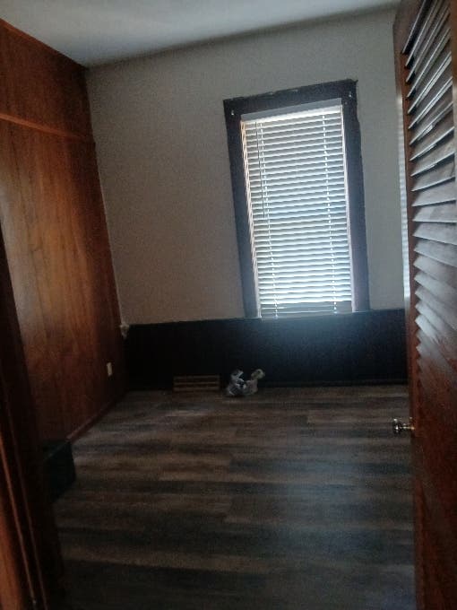 One roommate and thier own room