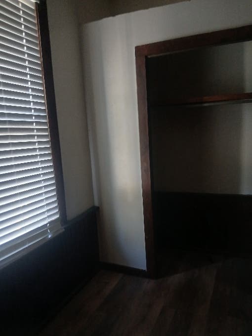 One roommate and thier own room