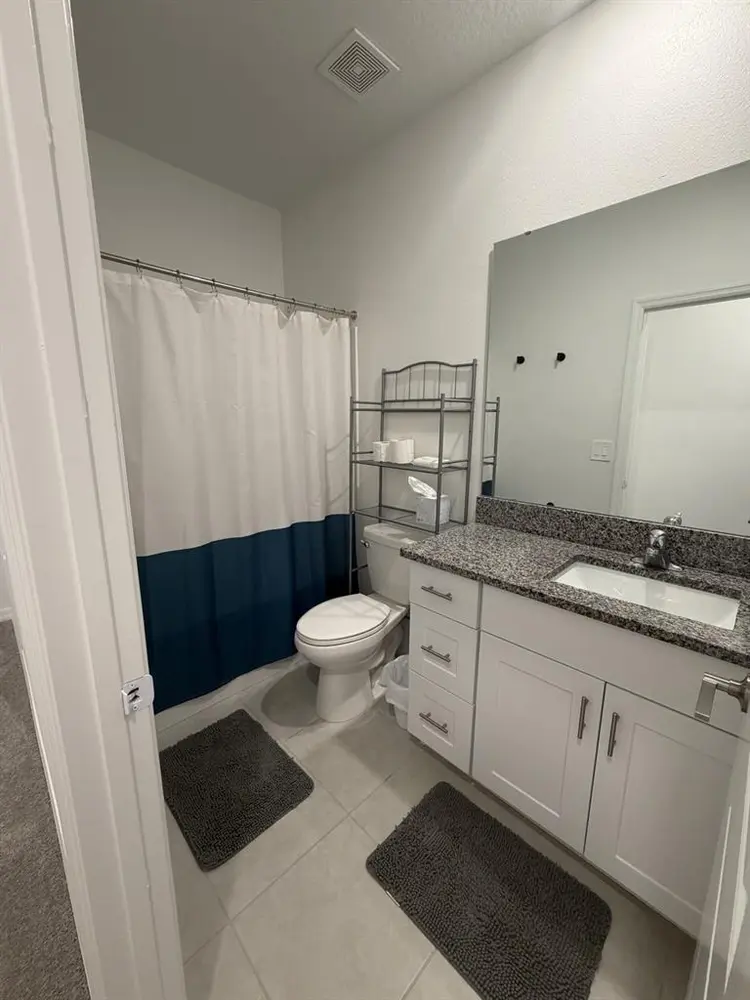 Cozy Room in New Tampa