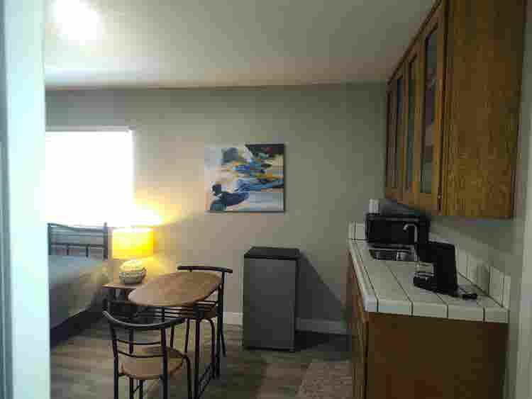 STUDIO FOR SINGLE PERSON OR COUPLE