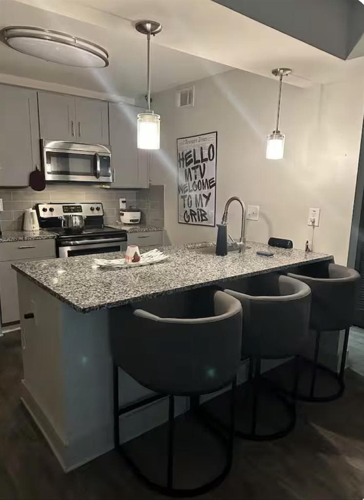 ROOM FOR RENT