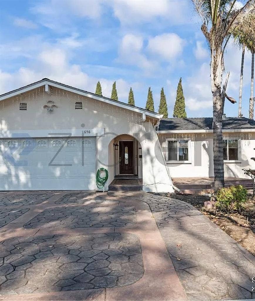Unique shared property is available