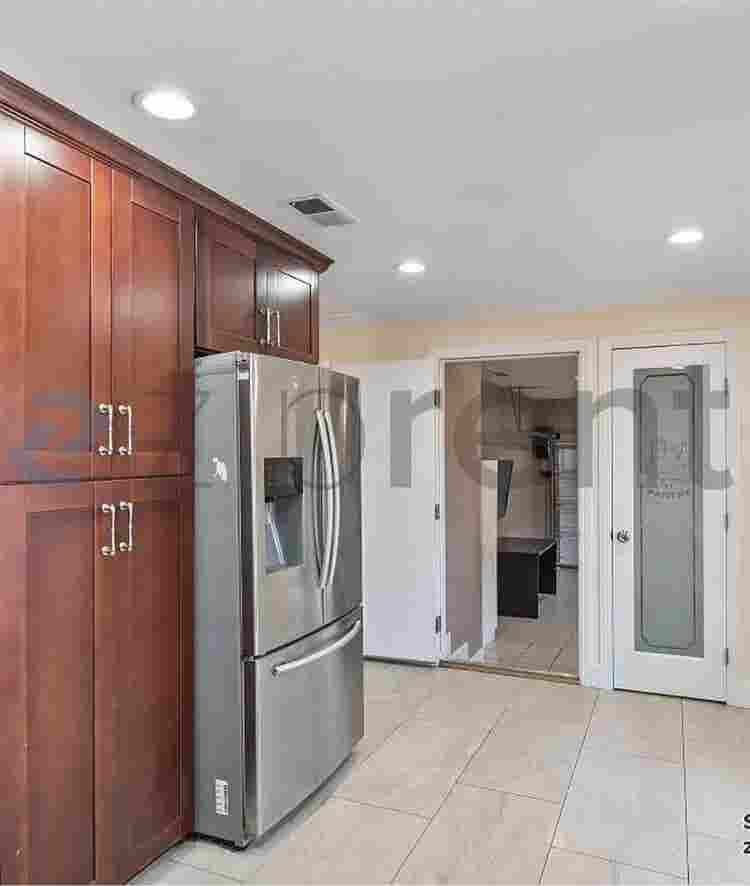 Unique shared property is available