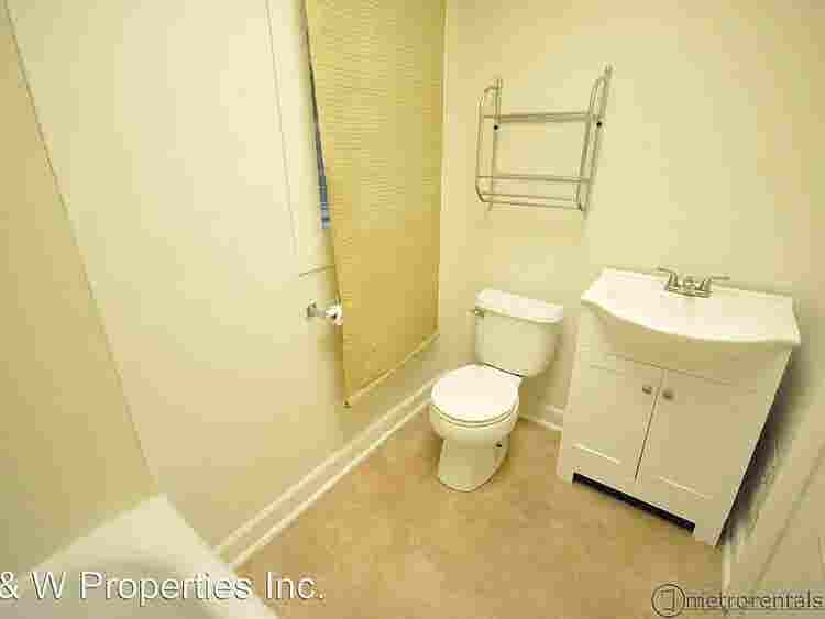 Spacious 7-Room Mansion Style Apt