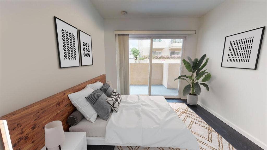 1 BR in Los Angeles