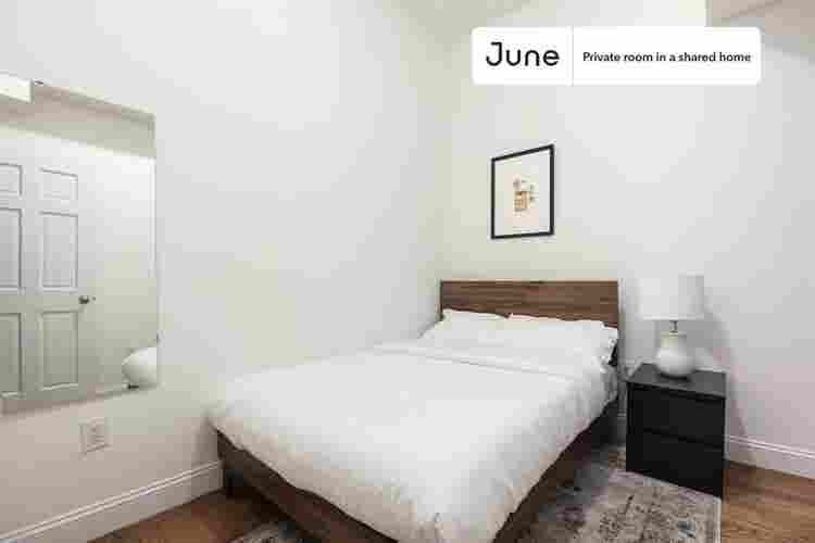 4 BR in New York City