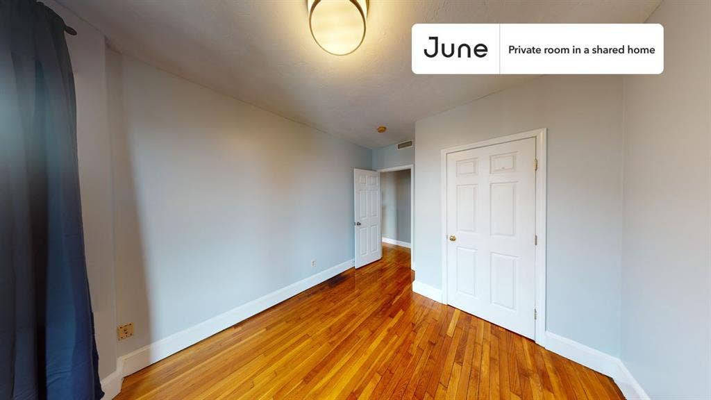 4 BR in Boston