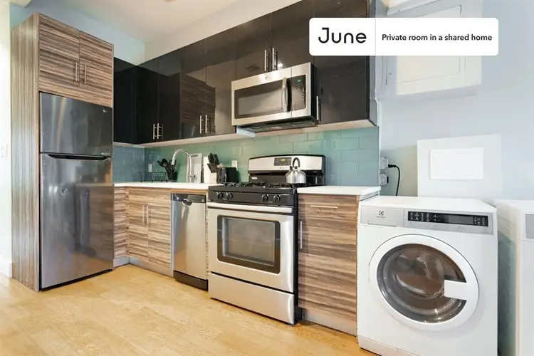 3 BR in New York City