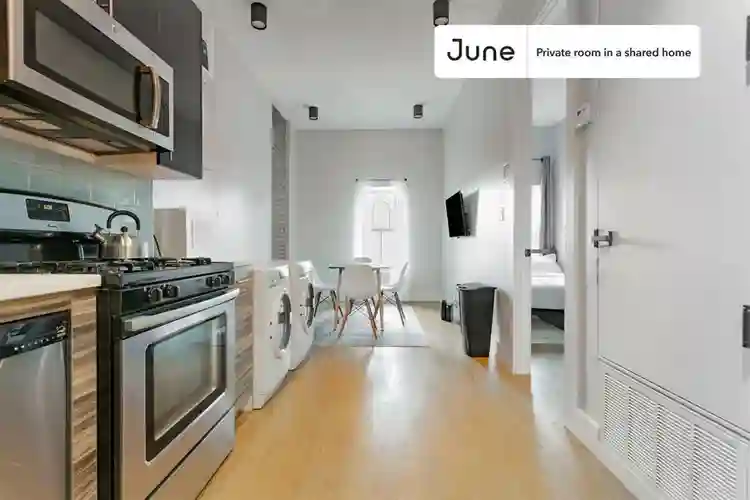 3 BR in New York City