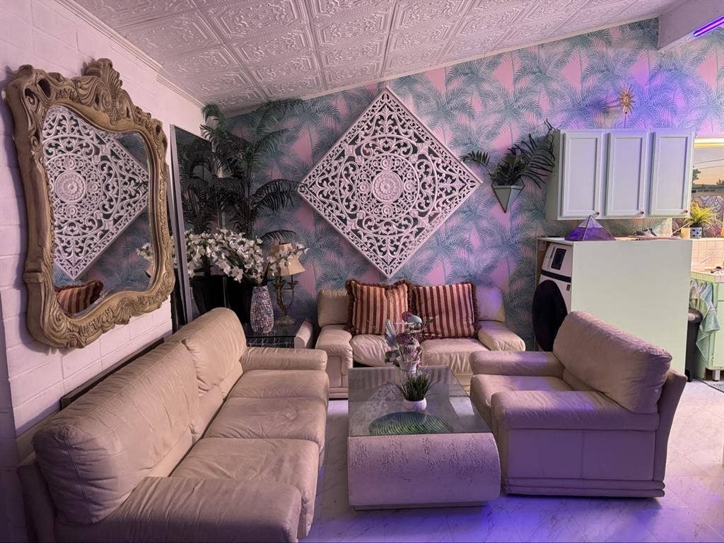 Room in  a Female Only Household