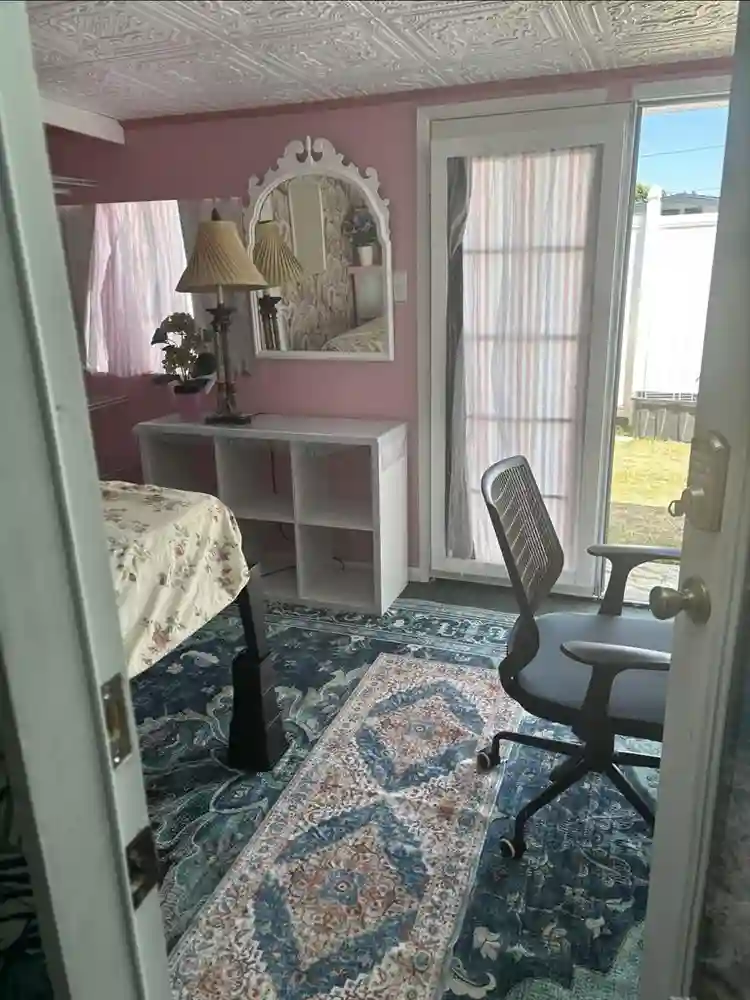 Room in a Female Only Household