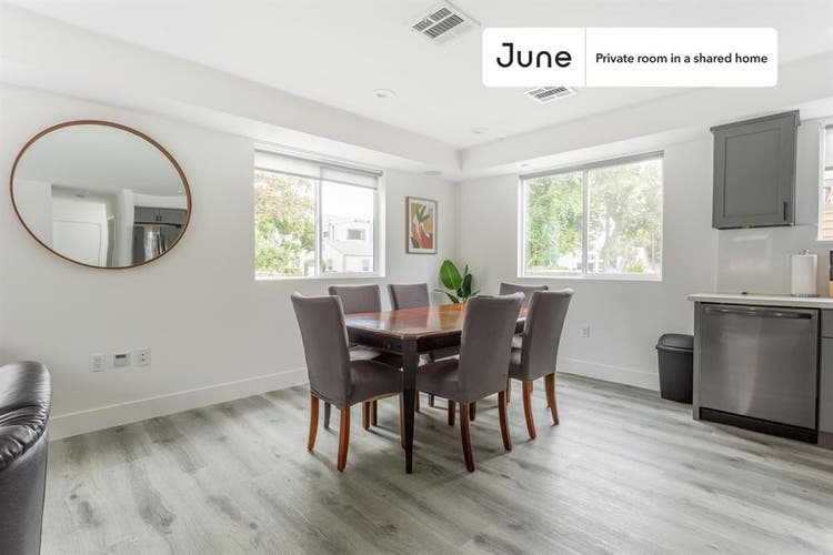 4 BR in Los Angeles
