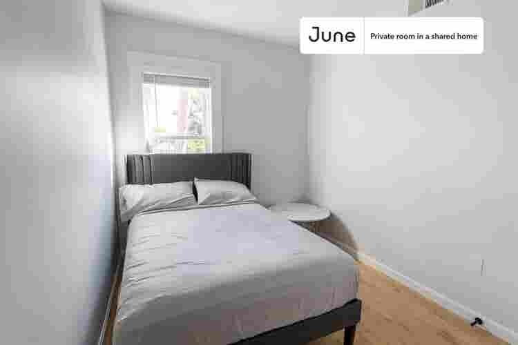 3 BR in Boston