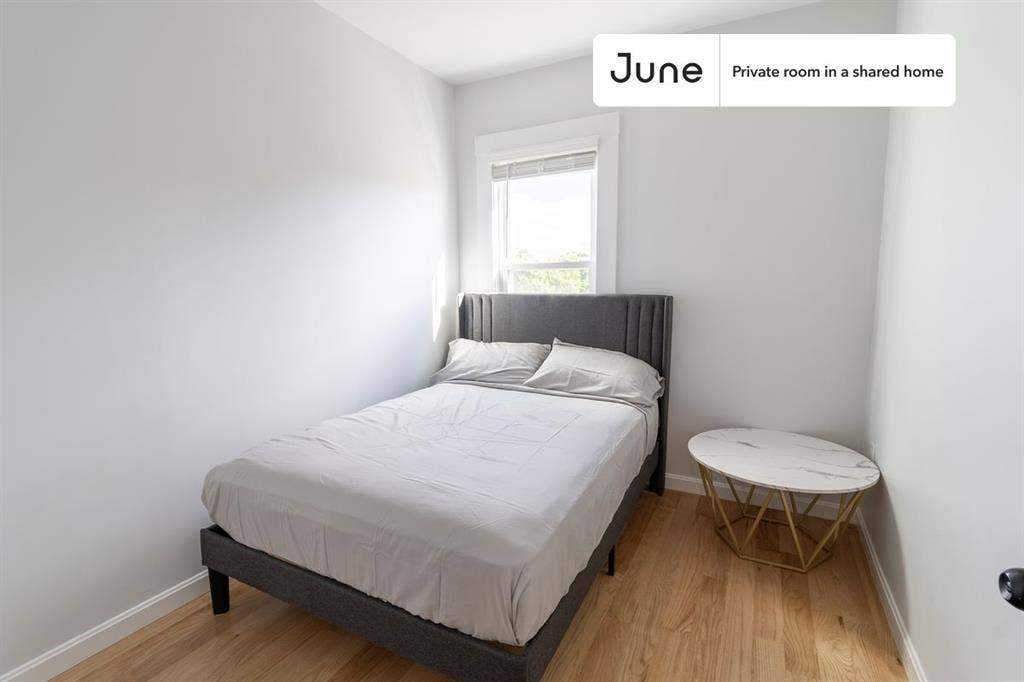 3 BR in Boston