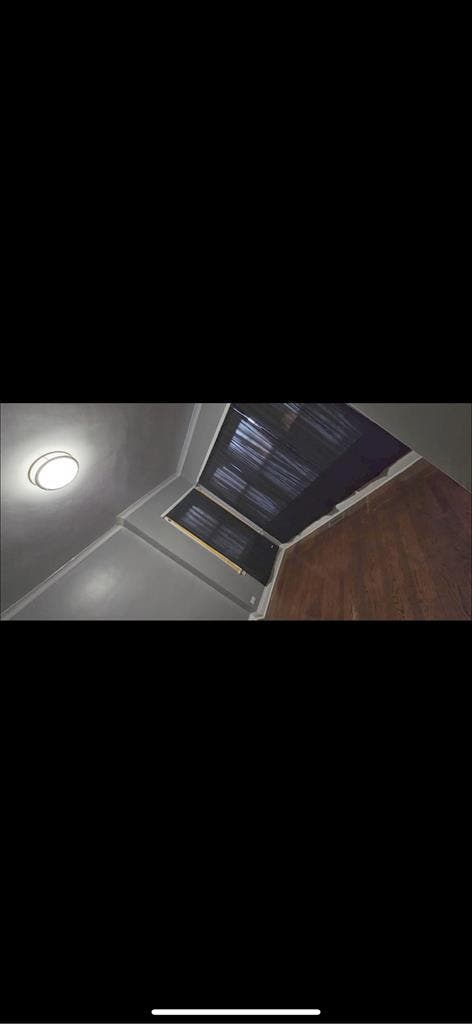 I’m looking for a roommate