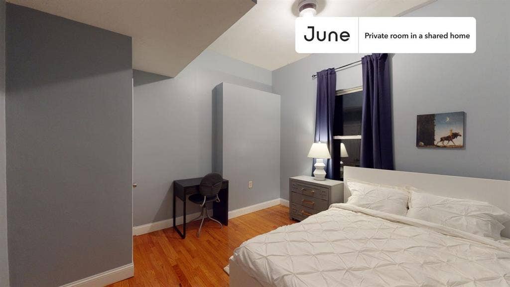 4 BR in Boston
