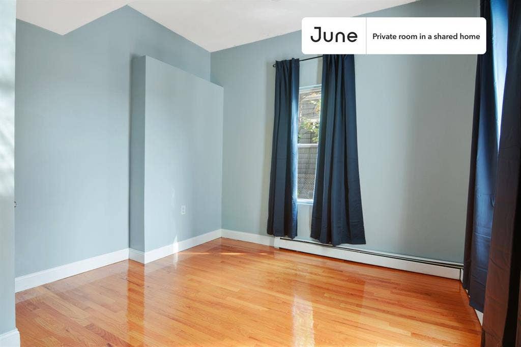 4 BR in Boston