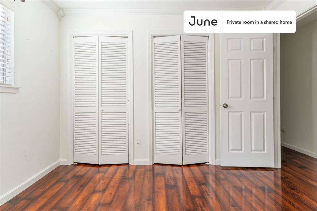 4 BR in Austin