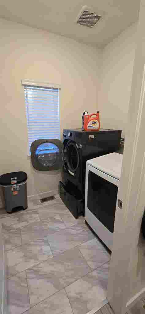 Private room for rent