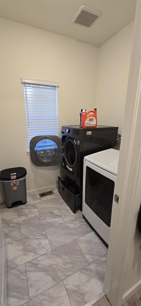 Private room for rent