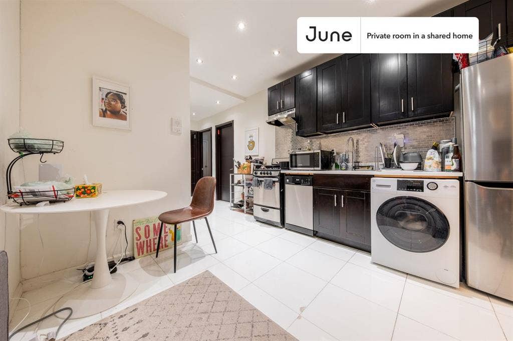 3 BR in New York City