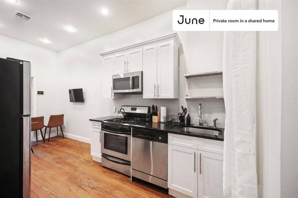 4 BR in New York City
