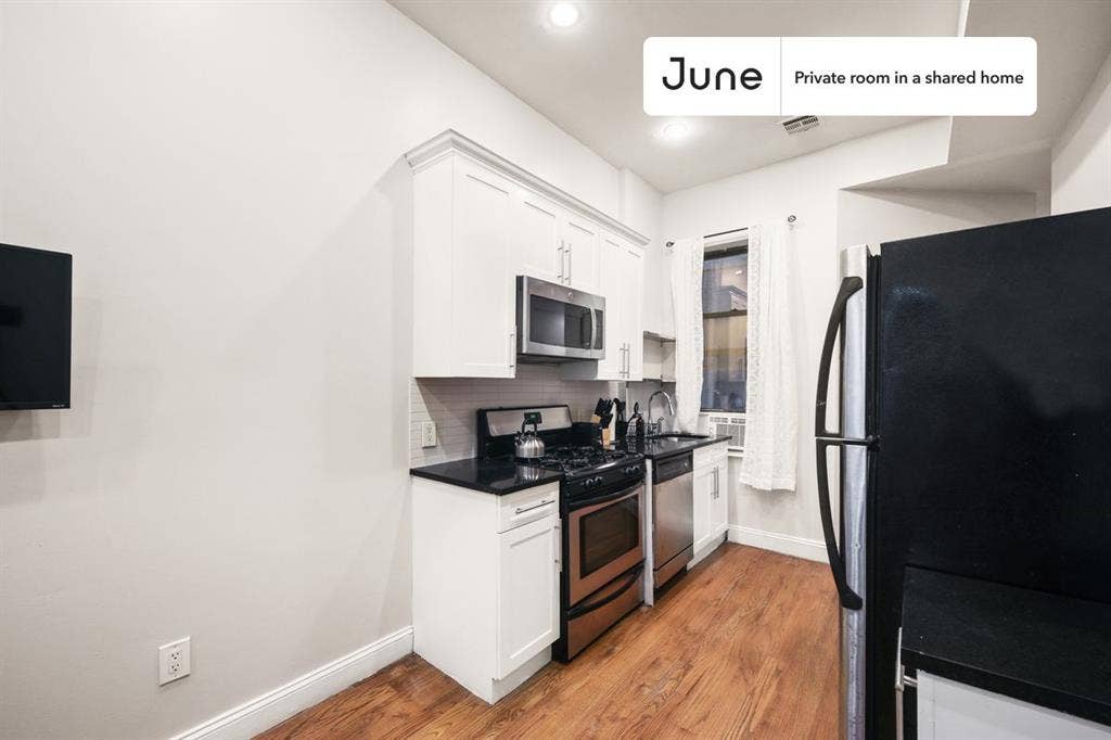 4 BR in New York City