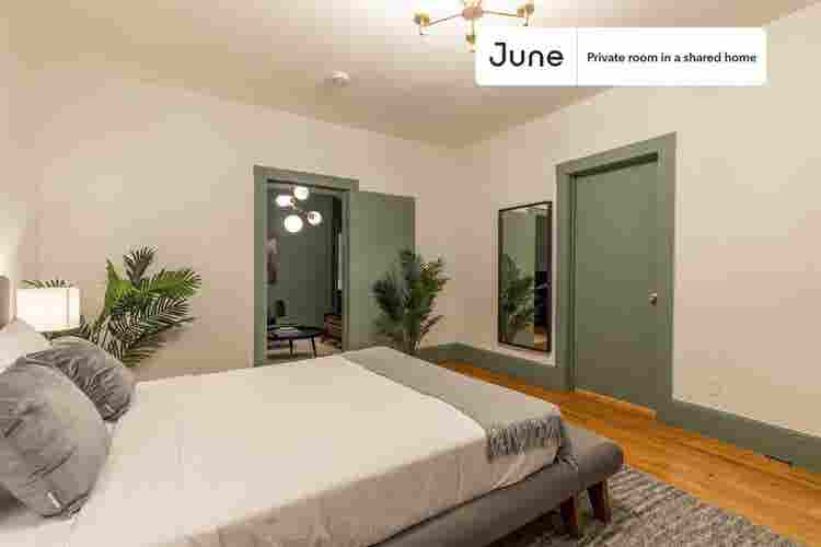 4 BR in Boston