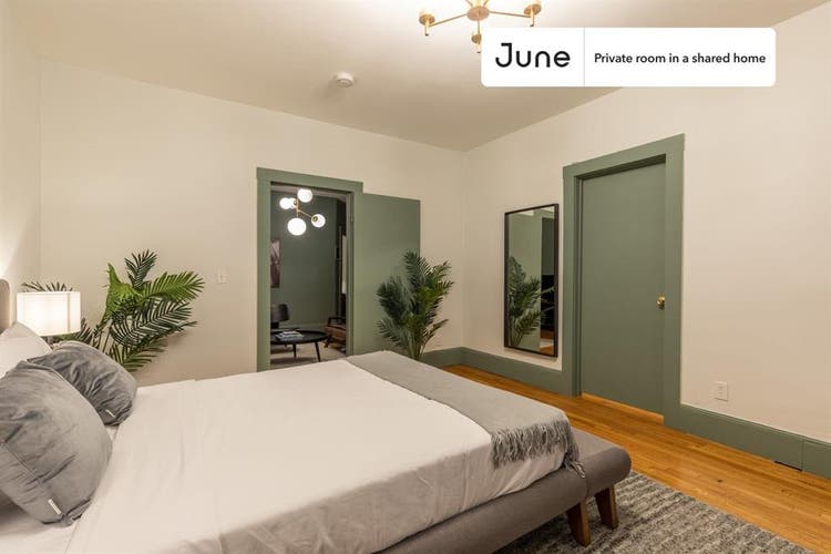 4 BR in Boston
