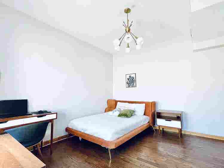Rogers Ave – 73