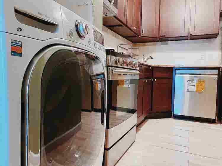 Nostrand Ave – 118