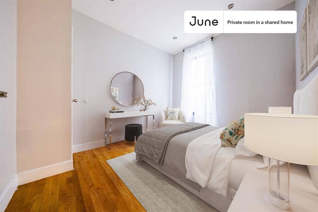 3 BR in New York City