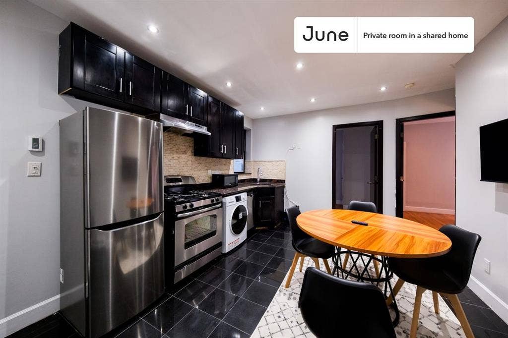 3 BR in New York City