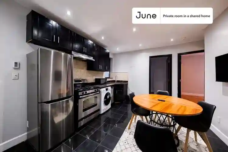 3 BR in New York City