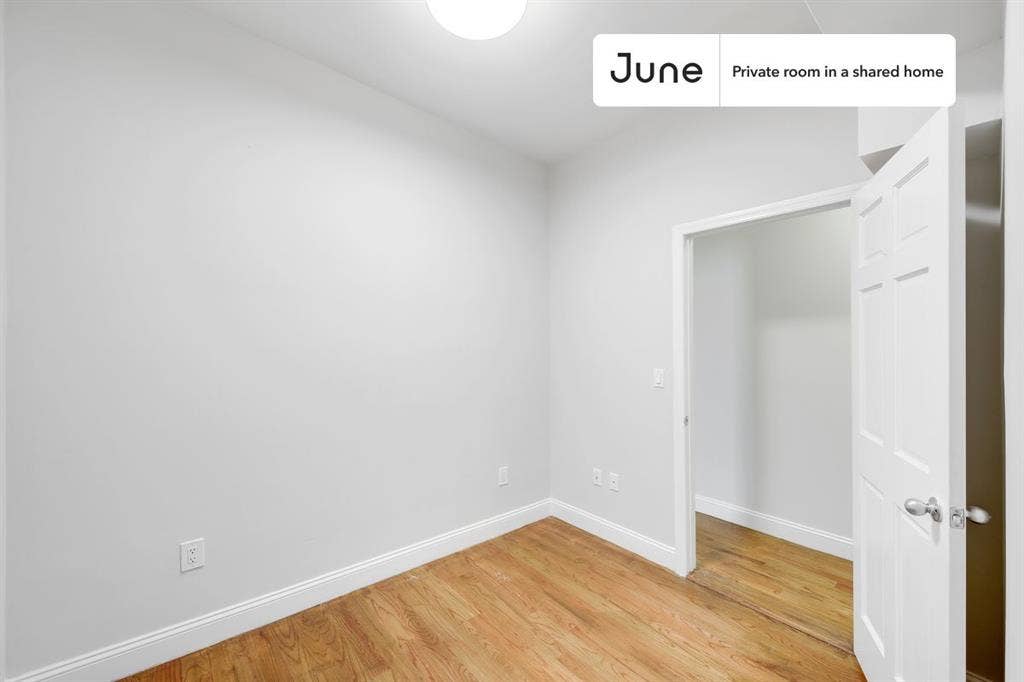 4 BR in New York City