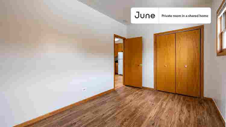 3 BR in Chicago