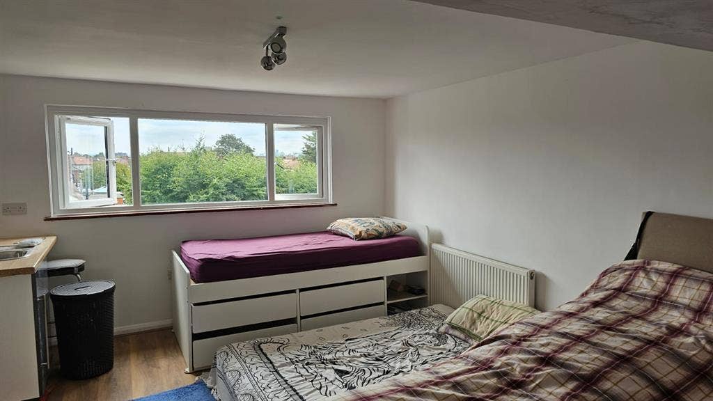 Loft double bedroom & ensuite