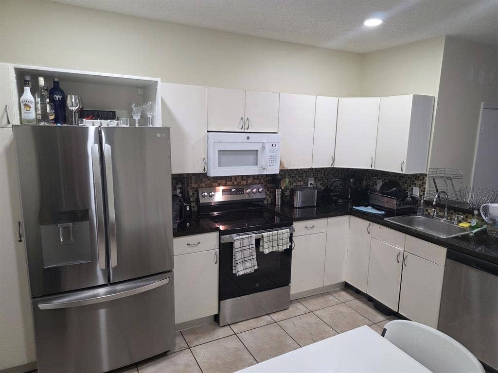 Private room in Weston