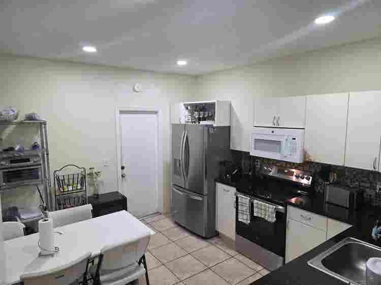 Private room in Weston