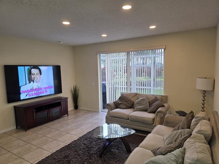 Private room in Weston