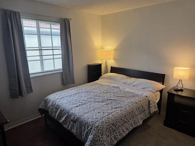 Private room in Weston