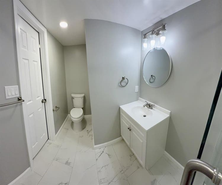 Spacious Bath